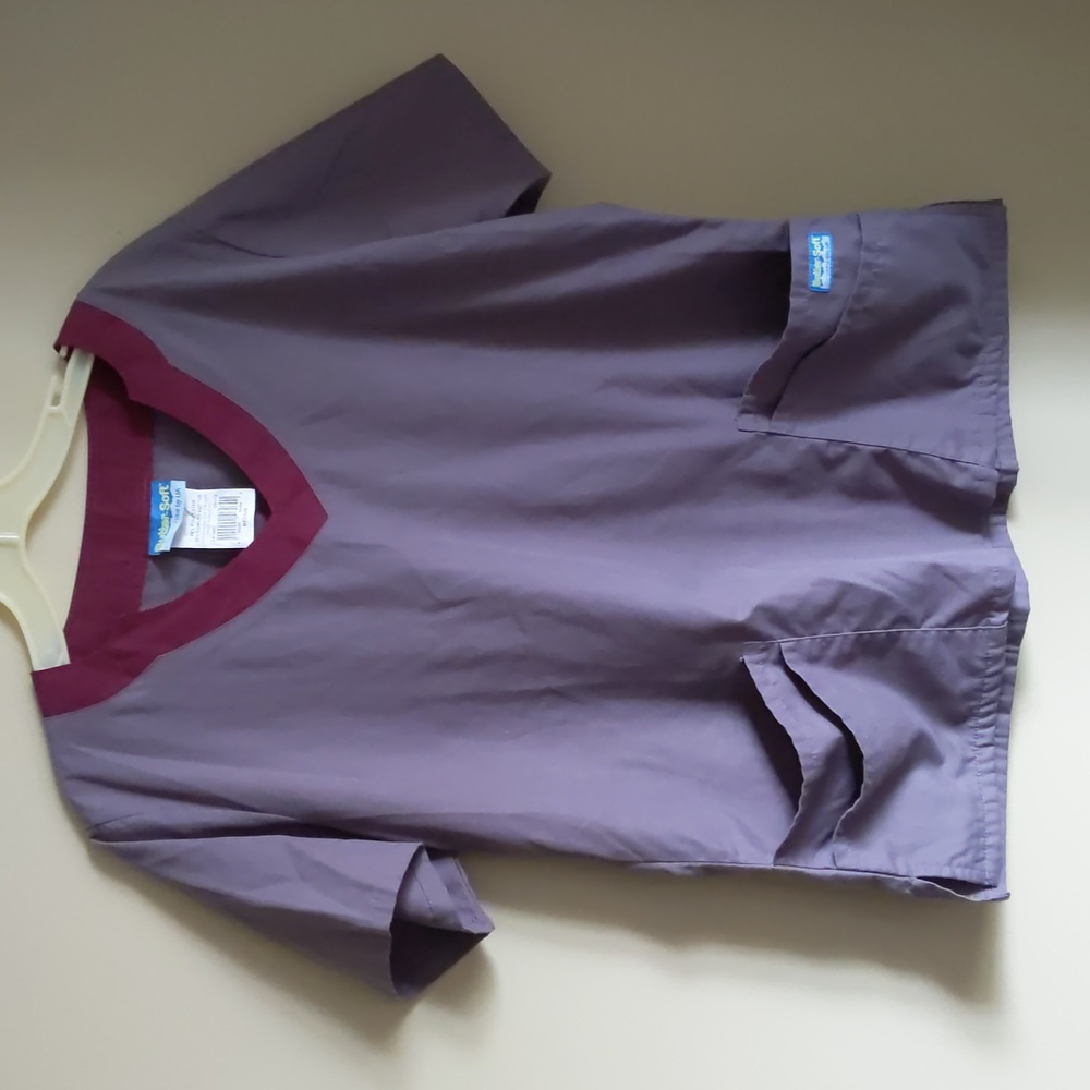 Gray/wine Scrub Top